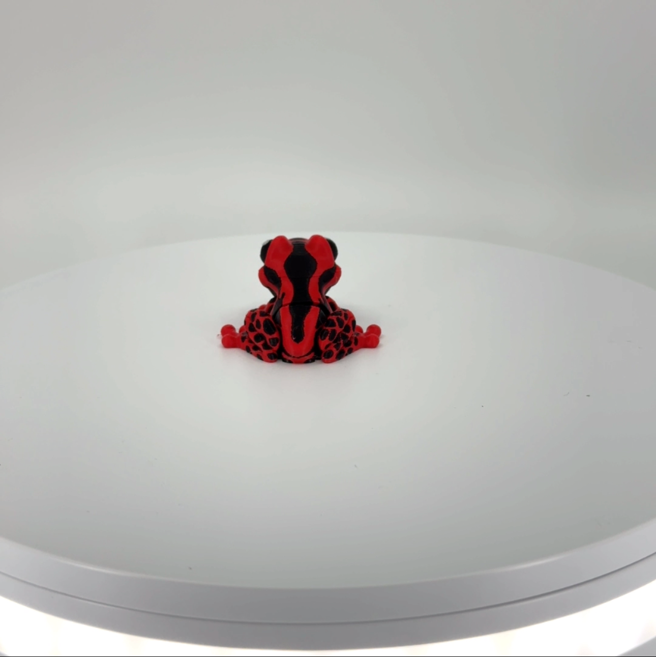 Flip the Poison Dart Frog mini Filament Foundry