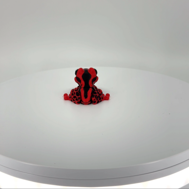 Flip the Poison Dart Frog mini Filament Foundry